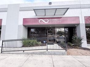 8666 Huebner Rd, San Antonio, TX for lease Interior Photo- Image 1 of 4