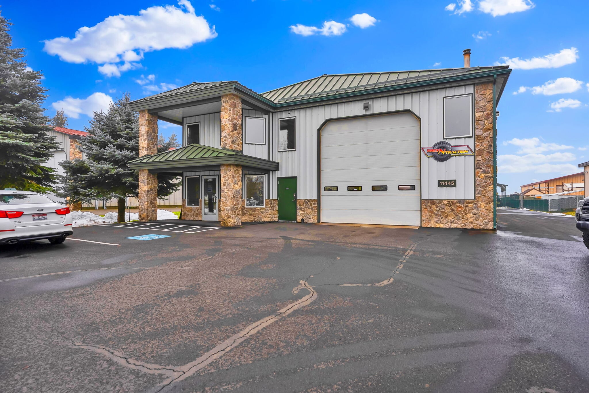 11445 N Reed Rd, Hayden, ID for sale Primary Photo- Image 1 of 51