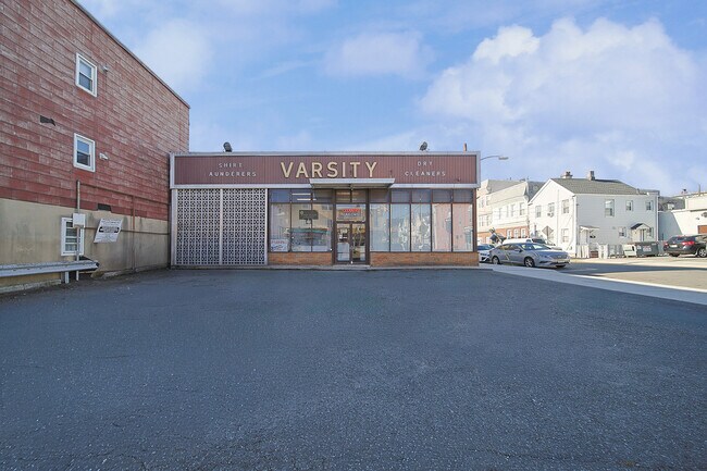More details for 214-216 Frank E Rodgers Blvd N, Harrison, NJ - Retail for Sale