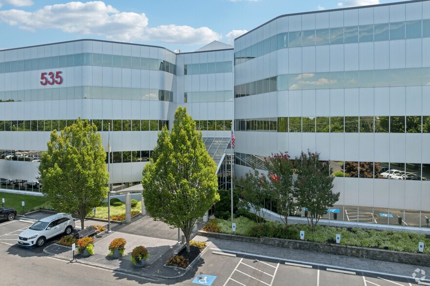 535 Route 38, Cherry Hill, NJ for lease - Primary Photo - Image 1 of 25