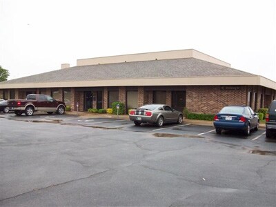 510 E Memorial Rd, Oklahoma City, OK for sale - Building Photo - Image 2 of 4