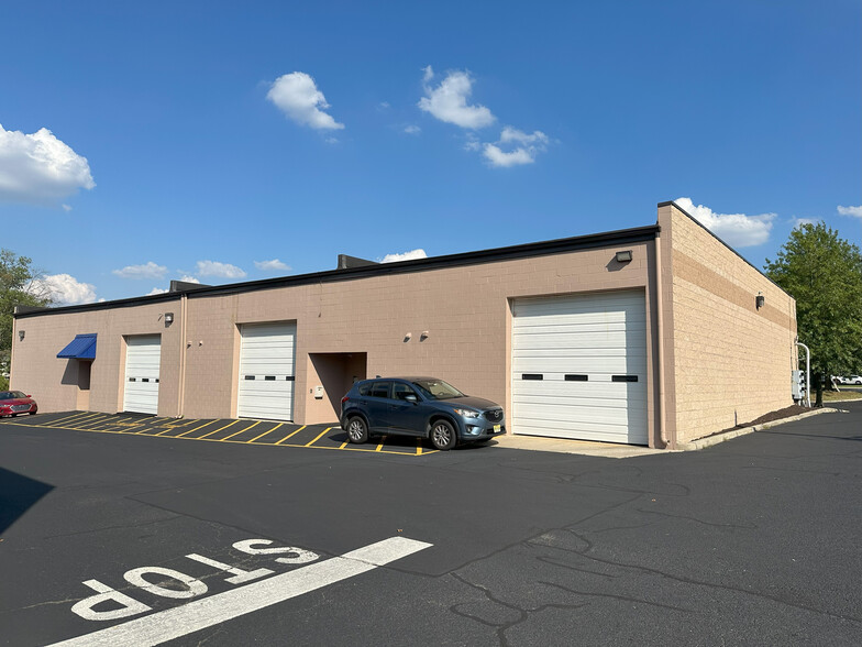 16 Rockhill Rd, Cherry Hill, NJ for lease - Building Photo - Image 2 of 3