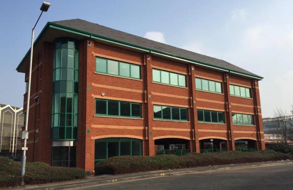 5 Mondial Way, Hayes for lease Building Photo- Image 1 of 8