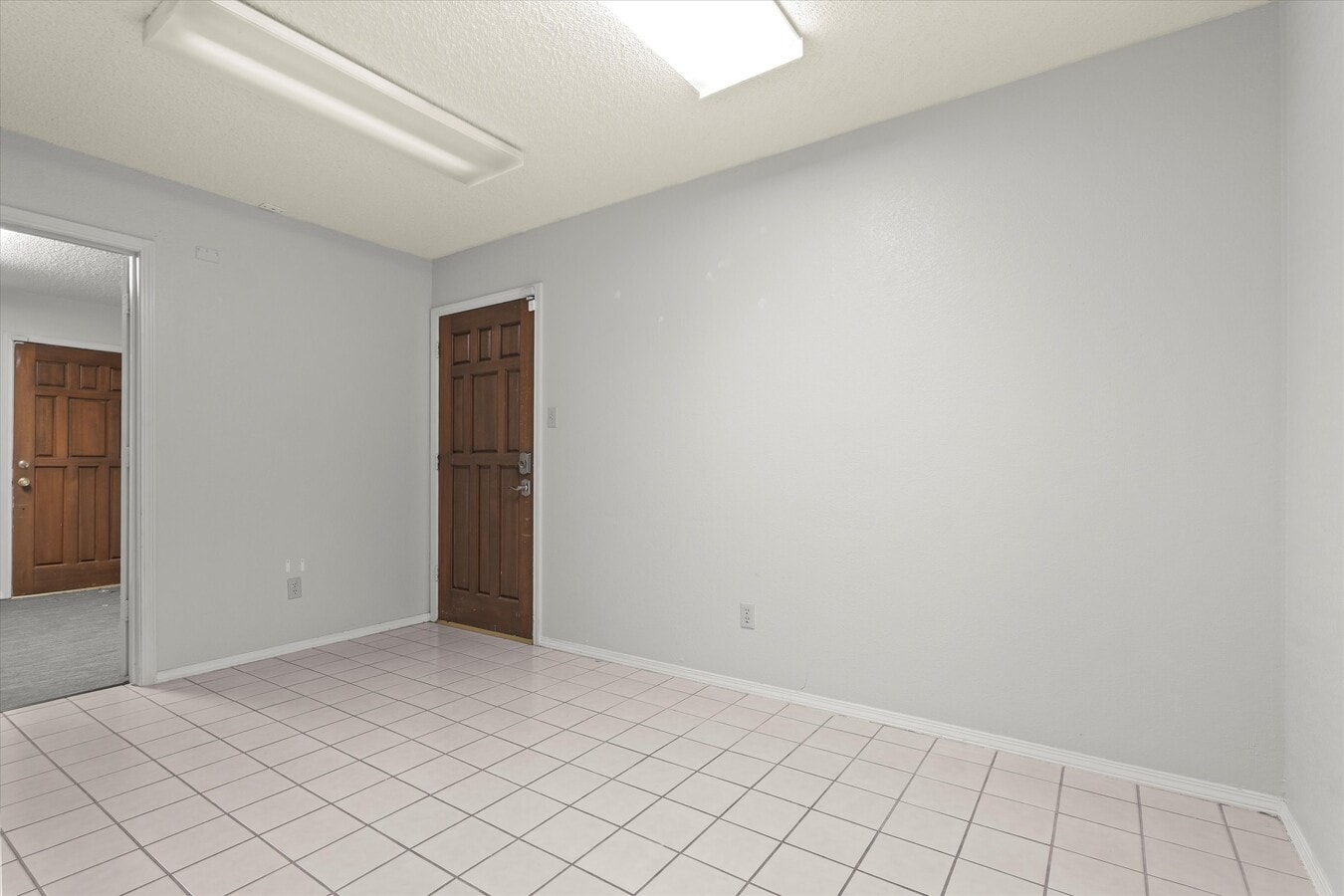 8008 Slide Rd, Lubbock, TX 79424 - Unit 2 -  - Lobby - Image 1 of 18