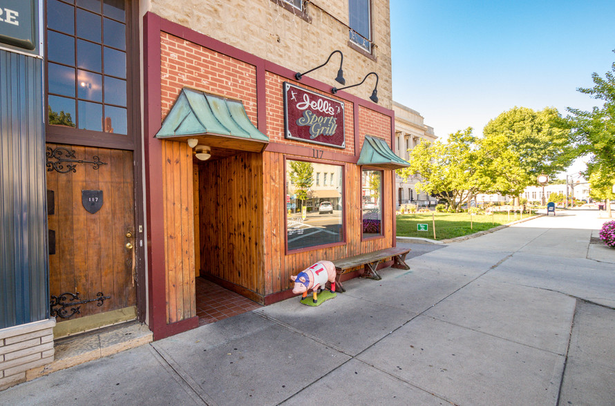 117 E Main St, Eaton, OH à vendre - Photo du bâtiment - Image 1 de 1