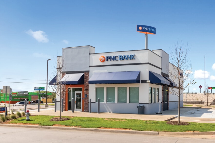 12601 Lake June Rd, Balch Springs, TX for sale - Building Photo - Image 1 of 5