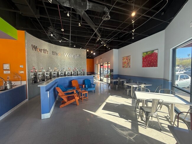 Plus de détails pour 790 Coronado Center Dr, Henderson, NV - Commerce de détail à louer