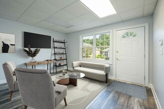 500 Sun Valley Dr, Roswell, GA à louer Photo intérieure- Image 2 de 17