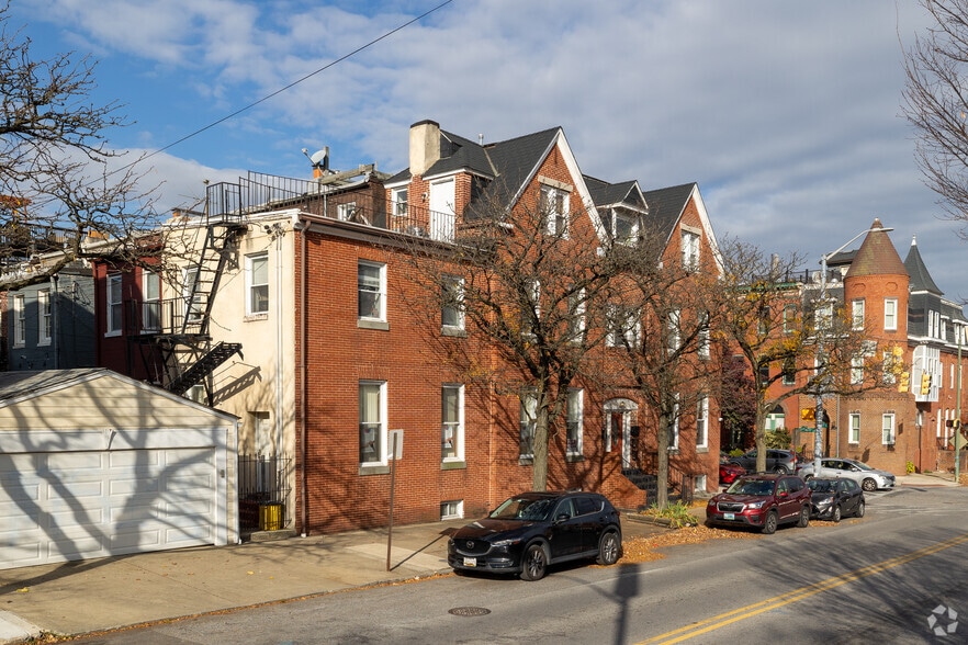 2 S Patterson Park Ave, Baltimore, MD à louer - Photo du bâtiment - Image 2 de 2