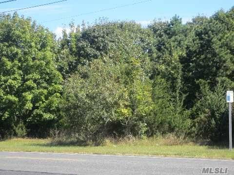 81A and 83 Montauk Highway portefeuille de 2 propriétés à vendre sur LoopNet.ca - Photo du bâtiment - Image 2 de 5