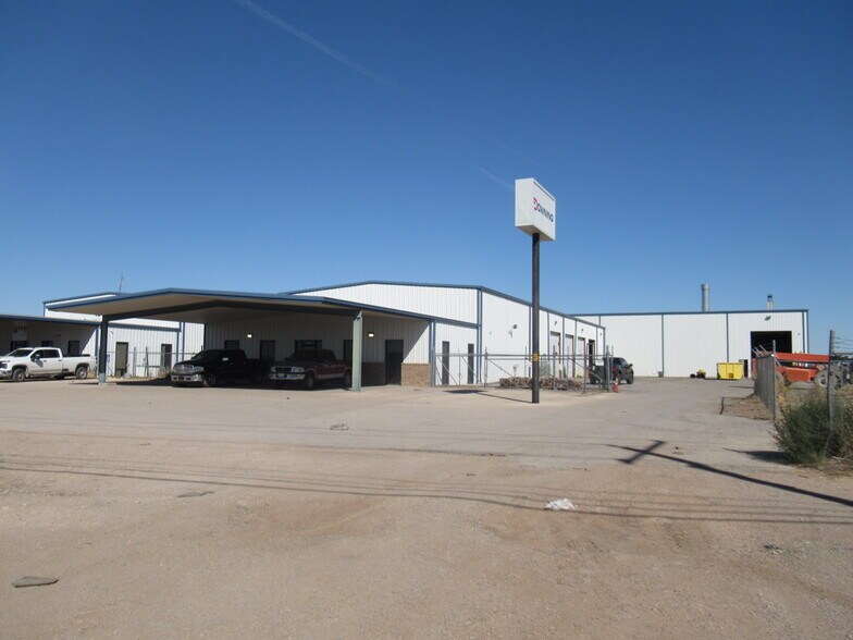 2106 N FM 1788, Midland, TX à louer - Photo du bâtiment - Image 1 de 4