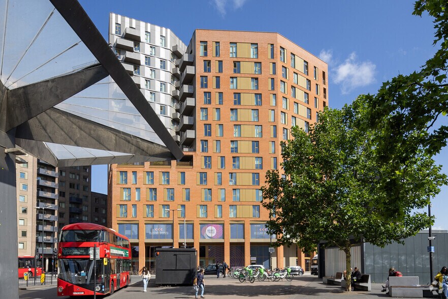 Ashley Rd, Londres à louer - Photo du bâtiment - Image 2 de 4