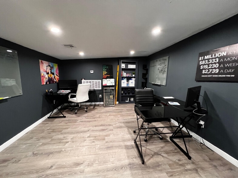 5819 S Owasso Ave, Tulsa, OK for lease - Building Photo - Image 3 of 10