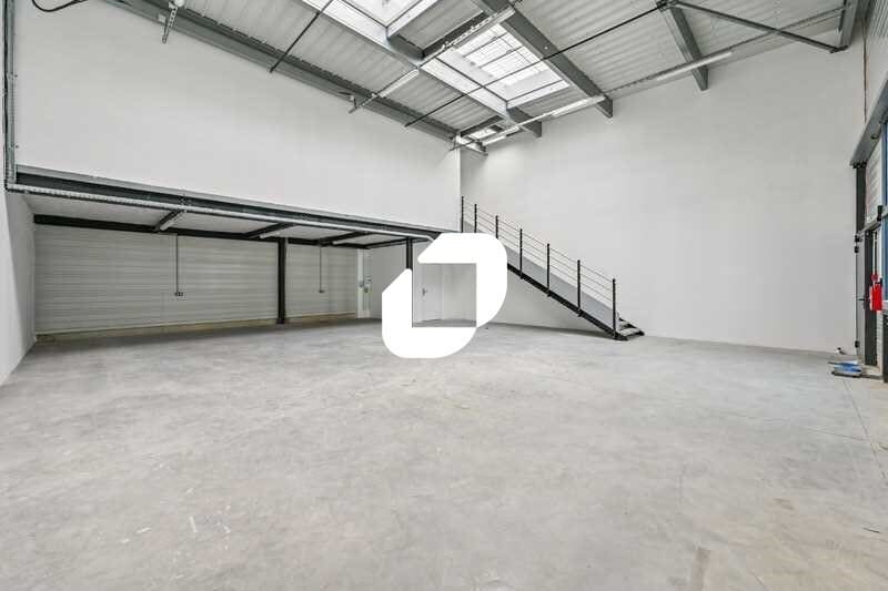 19 Rue Gambetta, Stains for lease - Interior Photo - Image 1 of 13
