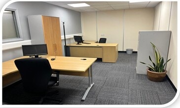 Export Dr, Sutton In Ashfield for lease Interior Photo- Image 2 of 8
