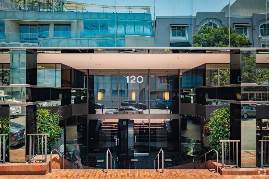 120 S Spalding Dr, Beverly Hills, CA à louer - Photo du bâtiment - Image 2 de 8