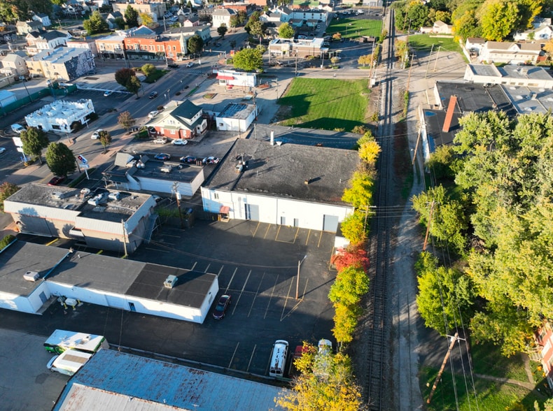 8832 Reading Rd, Cincinnati, OH for sale - Building Photo - Image 3 of 6