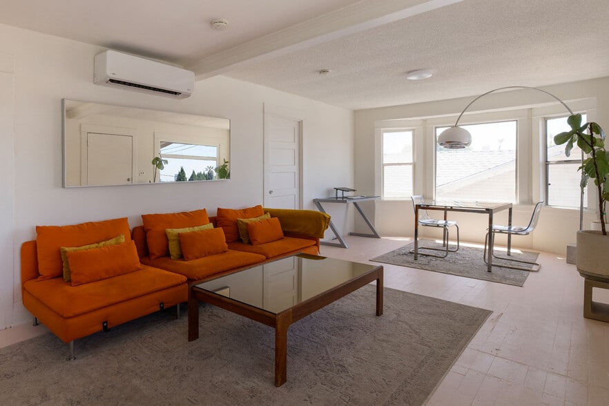 3010 Minnesota St, Los Angeles, CA for sale - Building Photo - Image 3 of 16