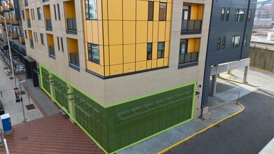 229 S Delaware St, Indianapolis, IN à louer Photo du bâtiment- Image 2 de 5