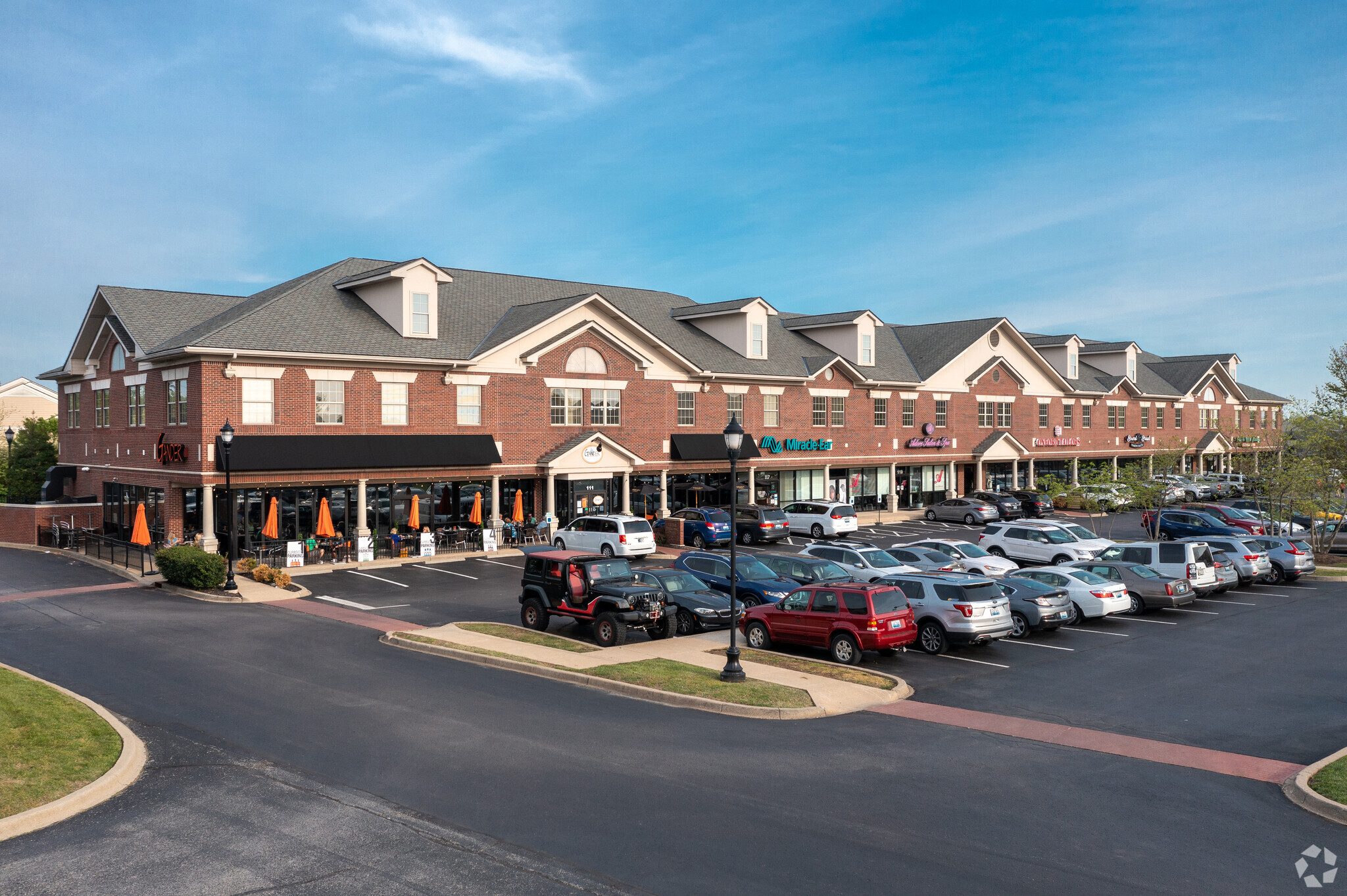 109-141 S English Station Rd, Louisville, KY for sale Primary Photo- Image 1 of 1