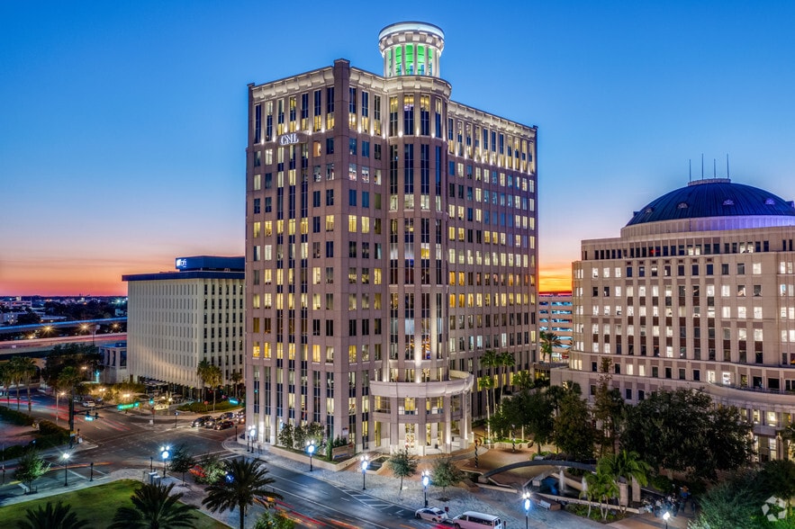 450 S Orange Ave, Orlando, FL à louer - Photo du bâtiment - Image 2 de 2