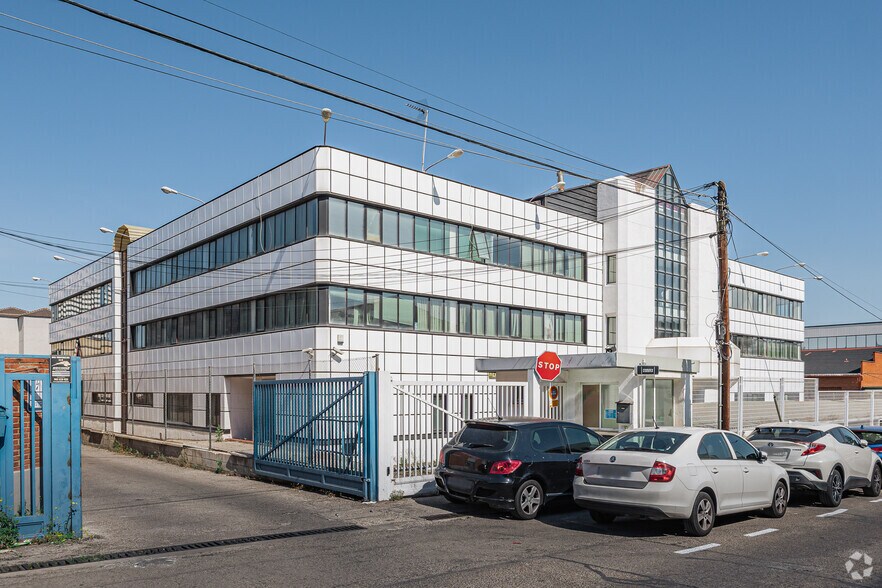 Calle Valportillo II, 7, Alcobendas, Madrid à louer - Photo du bâtiment - Image 3 de 3