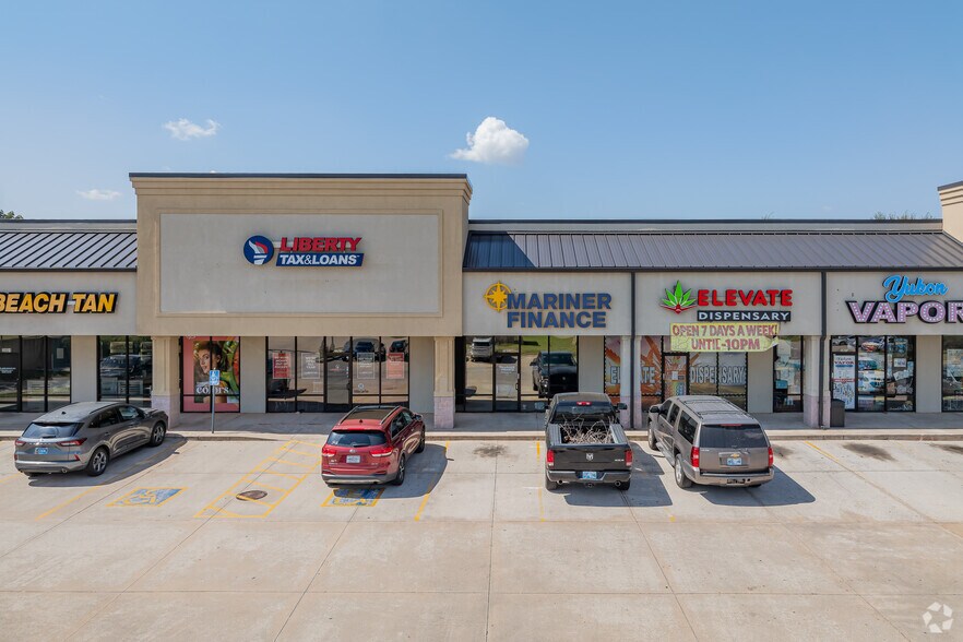 1300 W Vandament Ave, Yukon, OK à louer - Photo du bâtiment - Image 2 de 4