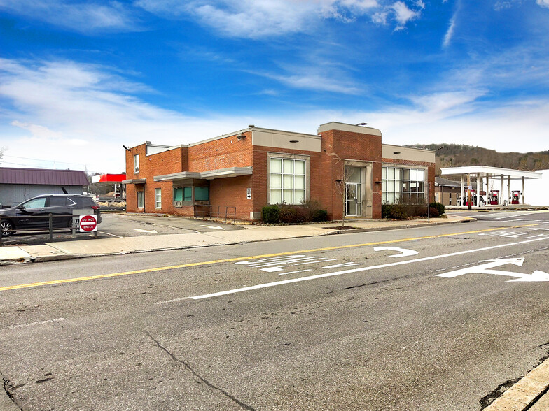 83 Canal St, Ellenville, NY for sale - Building Photo - Image 1 of 1