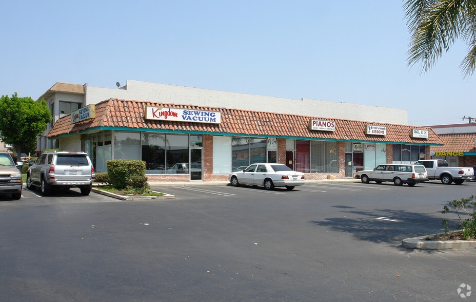 1750-1788 E Los Angeles Ave, Simi Valley, CA for lease - Primary Photo - Image 2 of 10