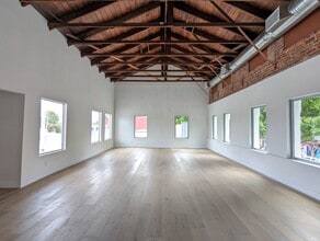 124-148 N Larchmont Blvd, Los Angeles, CA for lease Interior Photo- Image 1 of 8