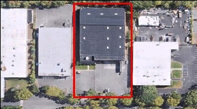 55 Gilpin Ave, Hauppauge, NY for lease Interior Photo- Image 2 of 5