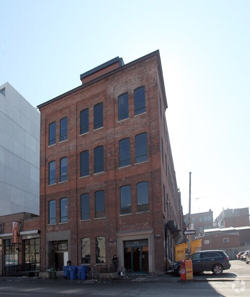 473 Adelaide St W, Toronto, ON à louer - Photo du bâtiment - Image 3 de 4