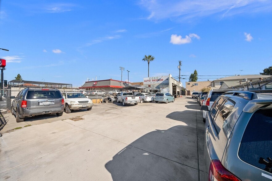 4335 Euclid Ave, San Diego, CA for sale - Building Photo - Image 2 of 33