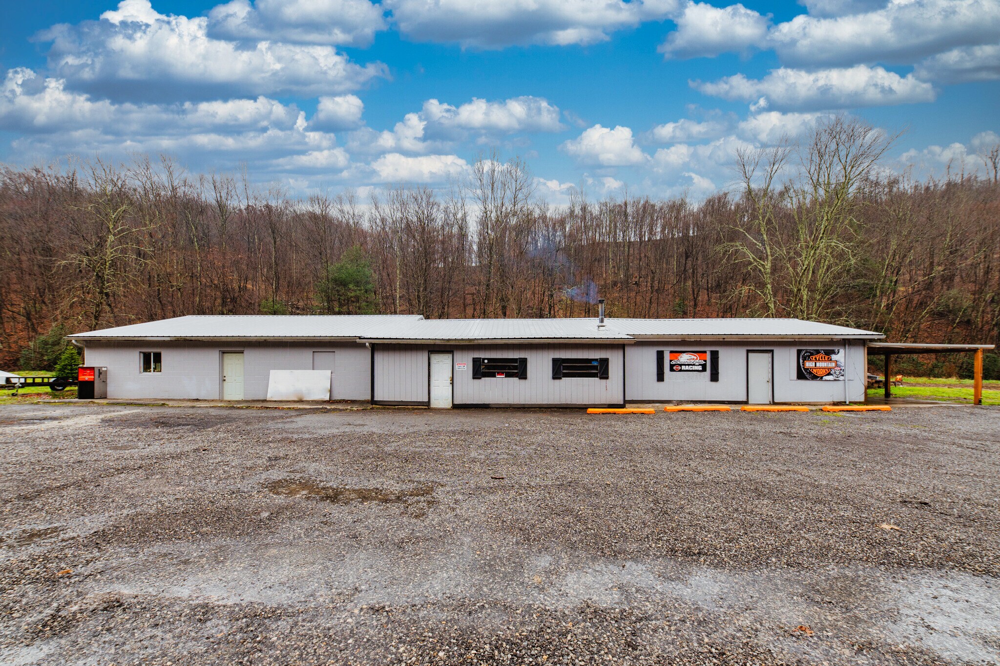 642 S Preston Hwy, Tunnelton, WV for sale Primary Photo- Image 1 of 1