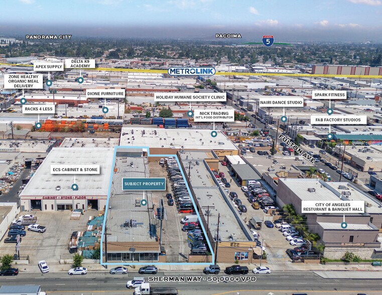 13329 Sherman Way, North Hollywood, CA à vendre - Aérien - Image 3 de 21