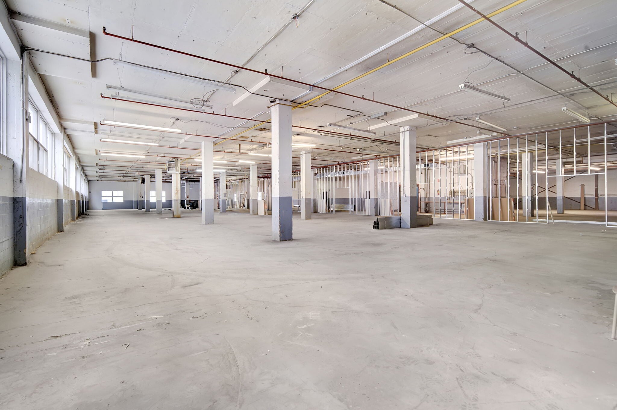 9755-9775 Rue Meilleur, Montréal, QC for lease Interior Photo- Image 1 of 10