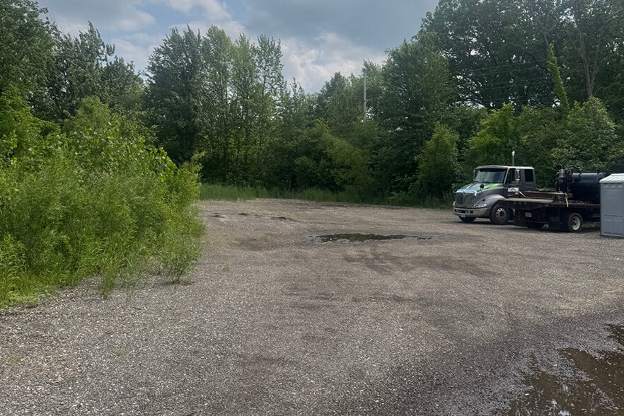 33W109 Butterfield Rd, Batavia, IL for lease - Building Photo - Image 3 of 5