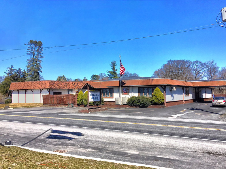 1210 N 5th St, Stroudsburg, PA for sale - Building Photo - Image 1 of 1