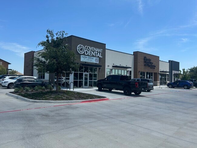 More details for 512 W Bonds Ranch Rd, Fort Worth, TX - Retail for Sale