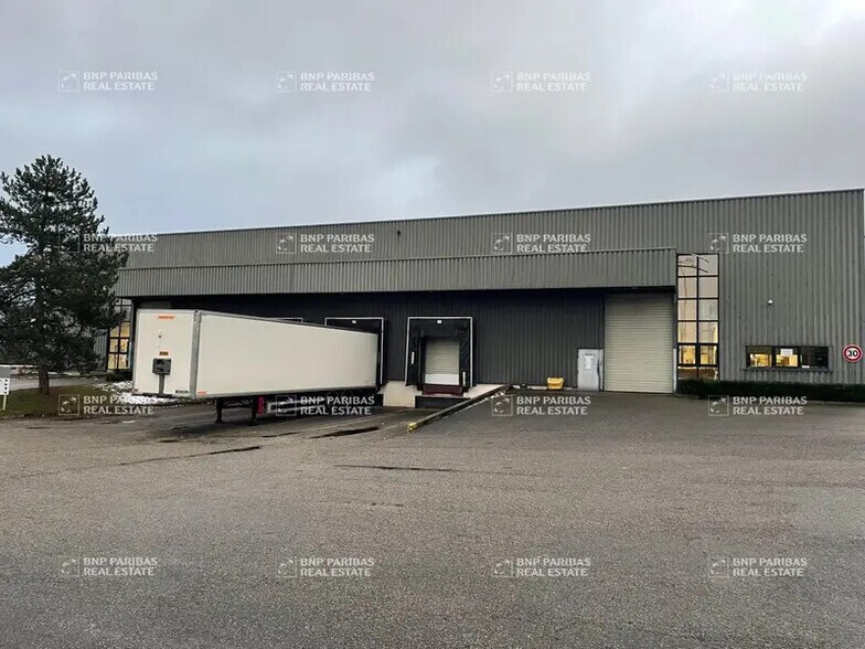 Industrial in Saint-Étienne for sale - Building Photo - Image 3 of 13