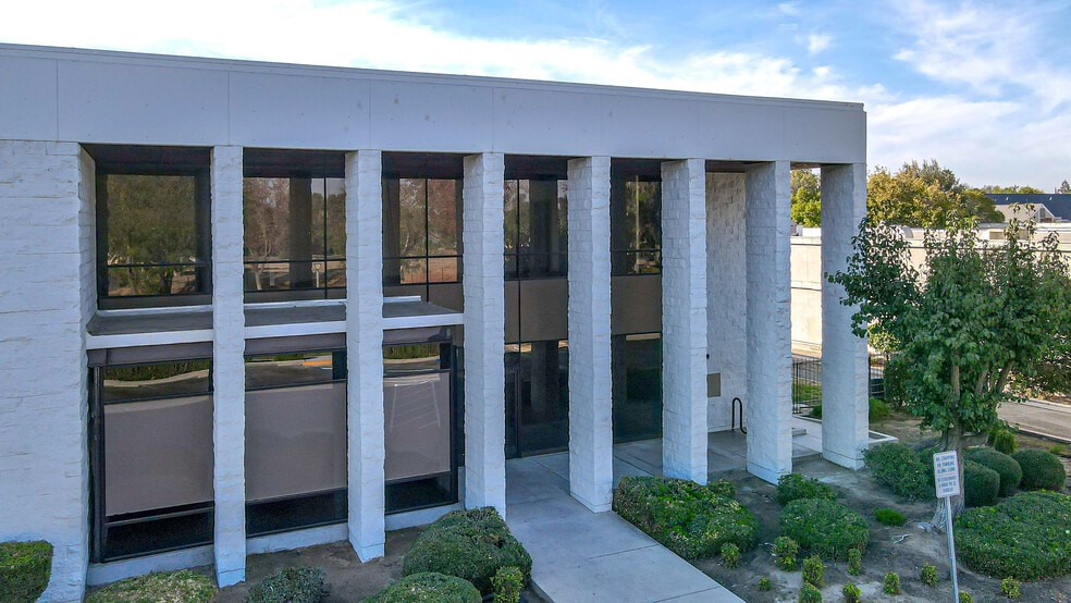 3185 M St, Merced, CA for lease - Building Photo - Image 2 of 20