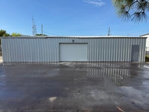 5733 Houchin St, Naples, FL for lease Interior Photo- Image 2 of 8