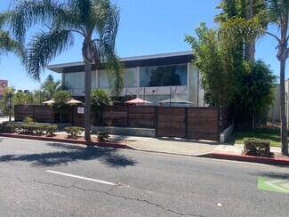 Plus de détails pour 653-657 W 19th St, Costa Mesa, CA - Bureau à louer
