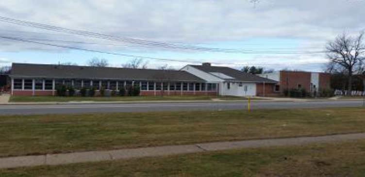 890 Carman Ave, Westbury, NY for lease Primary Photo- Image 1 of 7