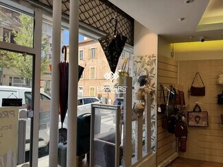 Plus de détails pour Commerce de détail à louer