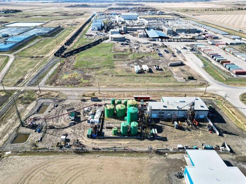 450254 82 St E, Foothills No 31, AB à vendre - Photo du bâtiment - Image 2 de 10