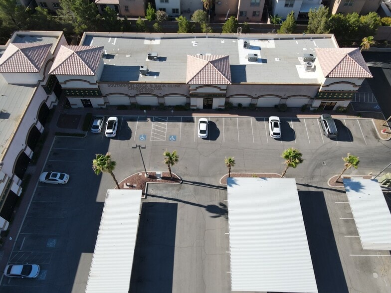 8678 W Spring Mountain Rd, Las Vegas, NV à vendre - Photo du bâtiment - Image 2 de 33