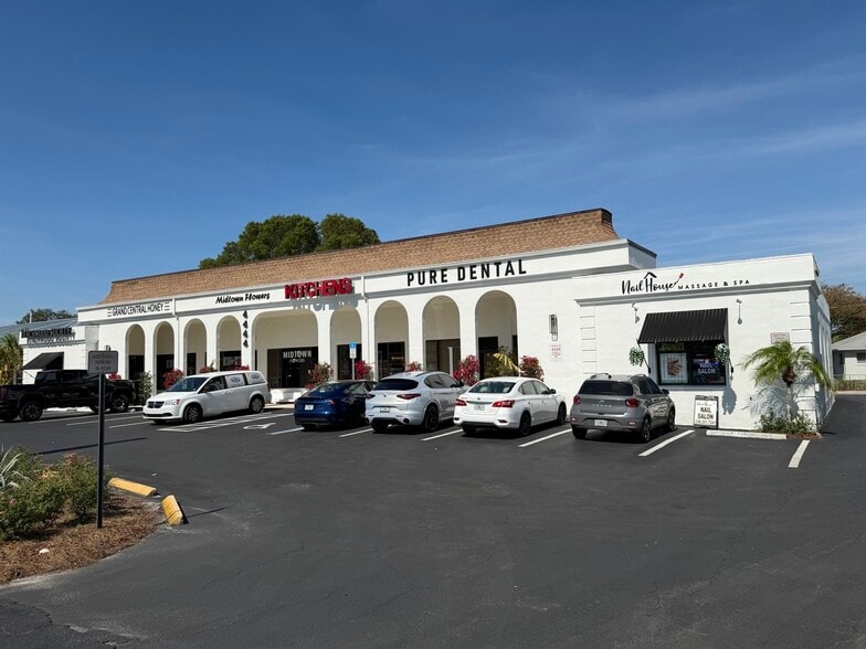 4444 Tamiami Trl N, Naples, FL for lease - Primary Photo - Image 1 of 4