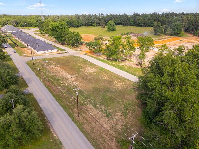 14245 County Road 192, Tyler, TX à vendre - Photo du bâtiment - Image 2 de 7