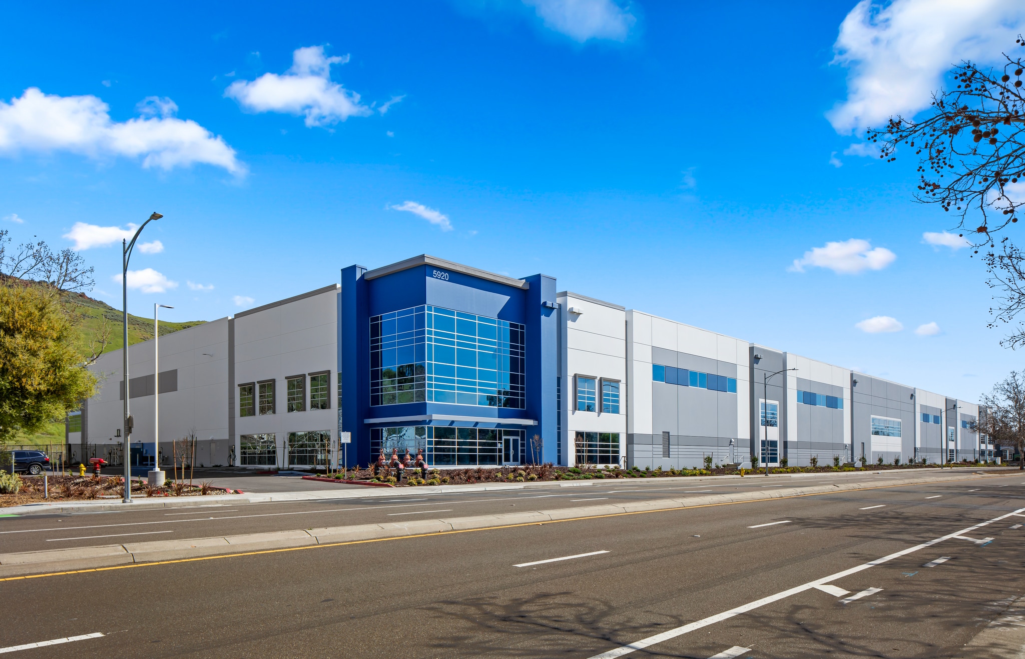 5920 Hellyer Ave, San Jose, CA for lease Primary Photo- Image 1 of 10